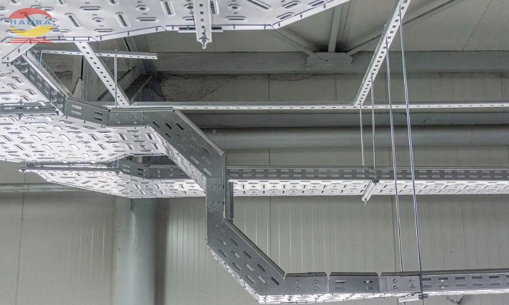 Kinh Nghiệm Mua Phụ Kiện Khay Cáp - Co, Cút, Nắp Đạt Chuẩn Chất Lượng