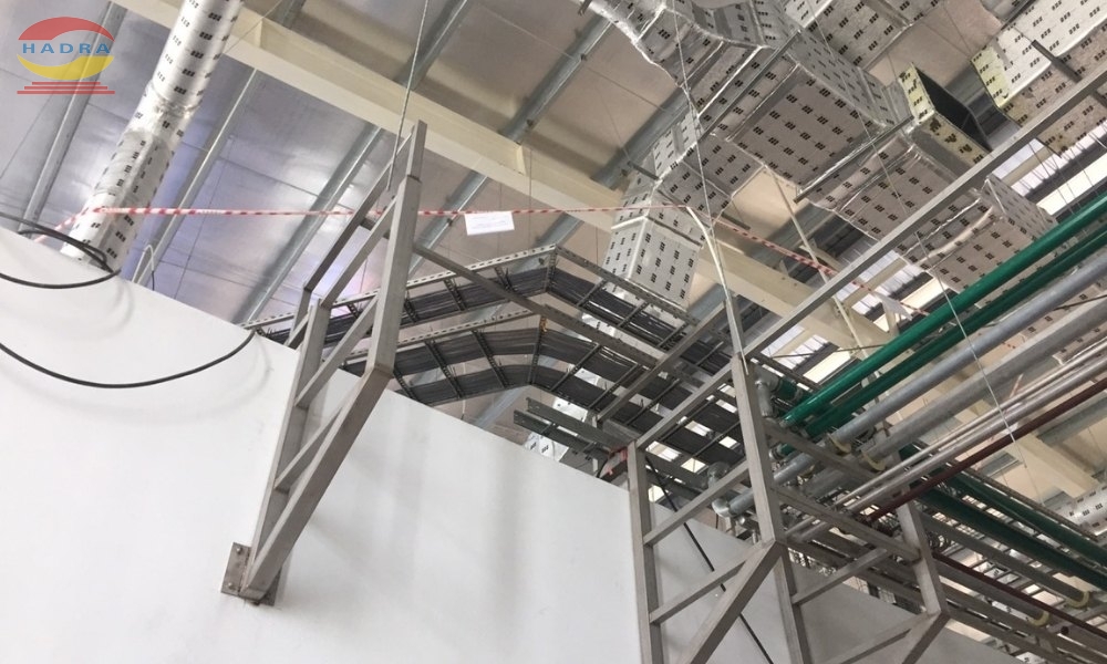 Kinh Nghiệm Mua Phụ Kiện Khay Cáp - Co, Cút, Nắp Đạt Chuẩn Chất Lượng