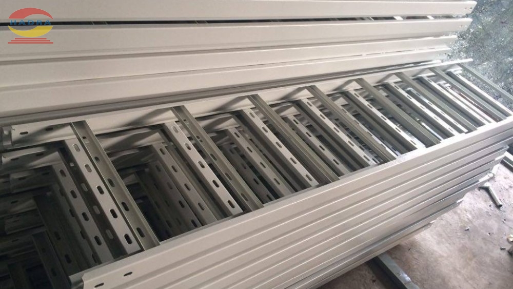 Sai Lầm Thường Gặp Khi Mua Thang Cáp Giá Rẻ – Cảnh Báo Cần Tránh Ngay