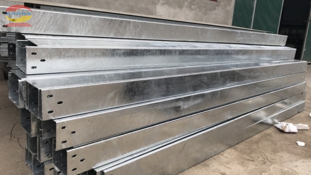 Máng Cáp Mạ Kẽm Nhúng Nóng Là Gì? Khác Gì Với Mạ Kẽm Điện Phân?