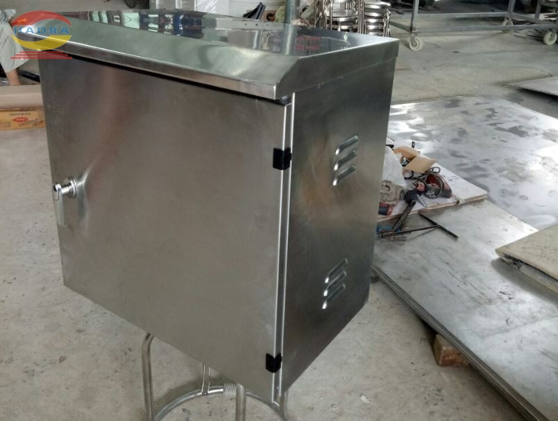 Tủ Điện Inox Ngoài Trời - Cách Chống Ngưng Tụ Hơi Nước