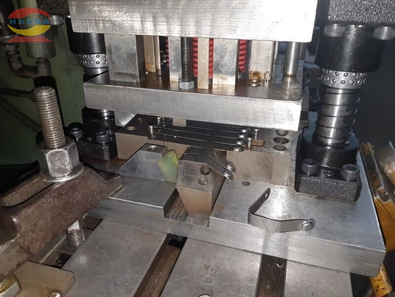 Gia Công Đột Dập Kim Loại - Có Cần Ký Hợp Đồng Chất Lượng?