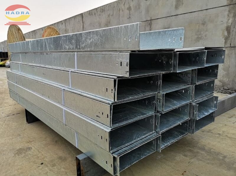 Máng Cáp Mạ Kẽm Nhúng Nóng - Nên Chọn Mạ Nhám Hay Mạ Bóng?