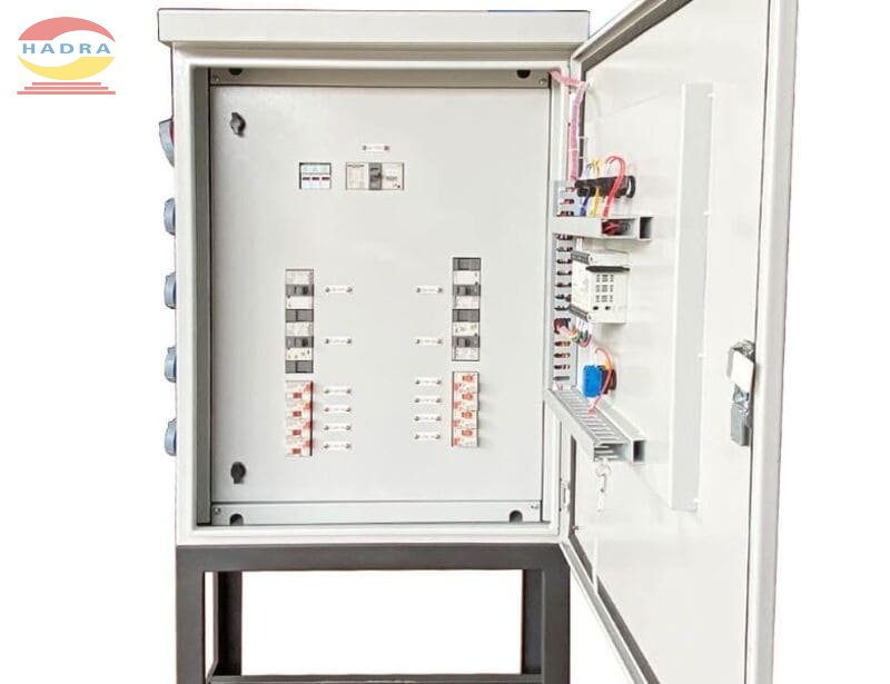 Tủ Điện Giá Rẻ – Giải Pháp Kinh Tế Hay “Cái Bẫy” Tiềm Ẩn?