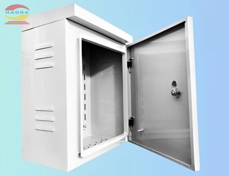 Tủ Điện Giá Rẻ – Giải Pháp Kinh Tế Hay “Cái Bẫy” Tiềm Ẩn?