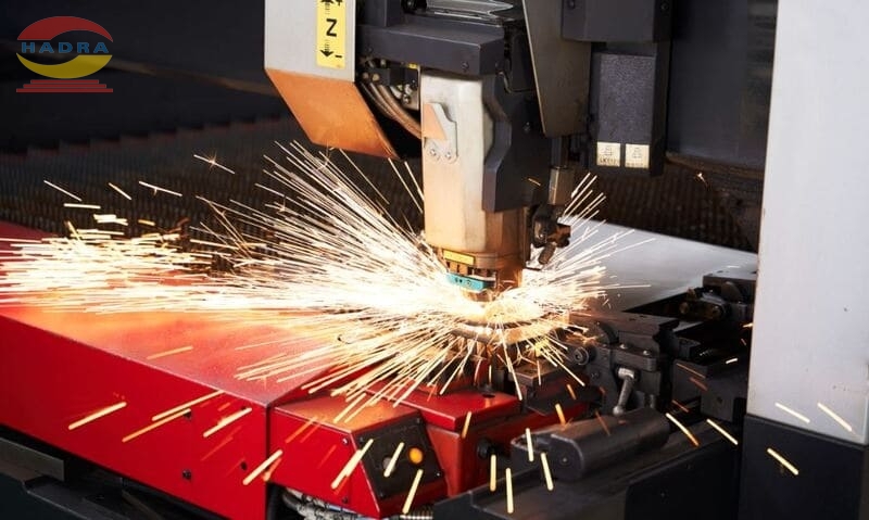 Cắt Laser Thép Tấm - Cách Nhận Biết Thép Tạp Chất Qua Tia Lửa