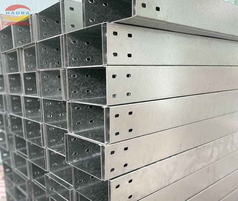 Máng Điện Trunking - 5+ Dấu Hiệu Hàng Gia Công Kém Chuẩn