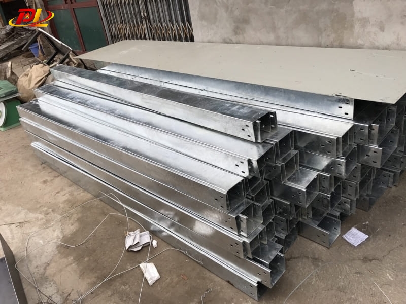 Máng Cáp Nhôm Gặp Đồng: 3 Cách Chặn Ăn Mòn Điện Hóa Hiệu Quả