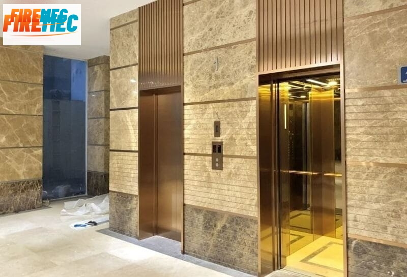Thang máy ốp tấm kim loại trang trí - Nâng cấp nơi khách luôn nhìn thấy
