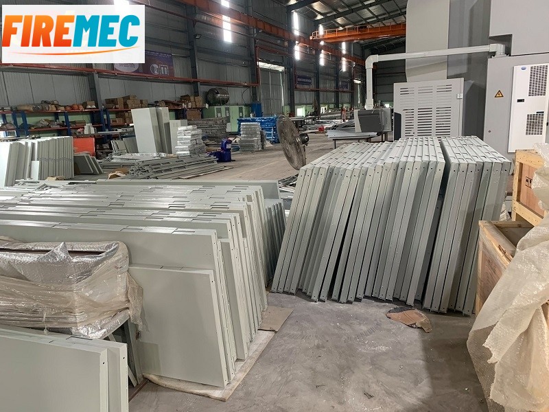 FIREMEC cung cấp các loại phụ kiện cửa thép chống cháy chất lượng cao