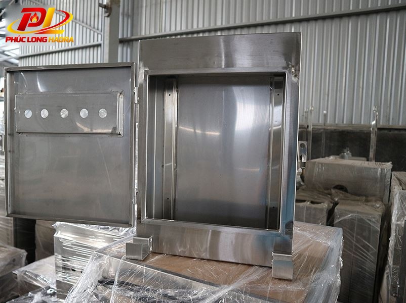 Vai trò của tủ điện Inox